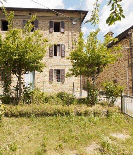 Casa con 5 locali in vendita in Montefiorino