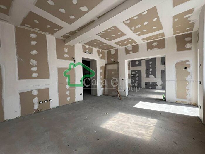 Appartamento trilocale in vendita in Via Giuseppina Strepponi, Centro Storico, Lodi