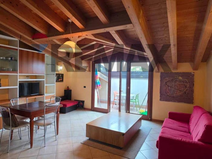 Casa quadrilocale in vendita in VIA BETTOLA, Bettola, Lonato del Garda