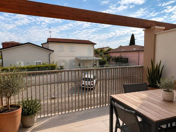 Appartamento con 5 locali in vendita in Via della Pace, Colombiera Molicciara, Castelnuovo Magra