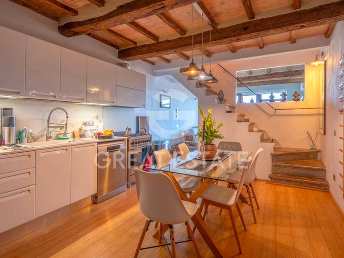 Casa con 6 locali in vendita in Corso Nasini, Centro, Castel del Piano