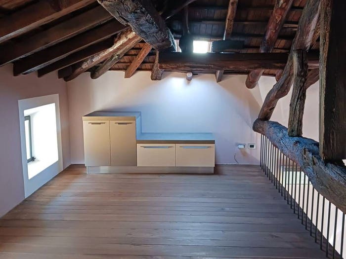 Casa con 6 locali in vendita in Via Antonio Gramsci, Centro, Oleggio