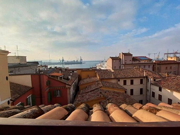 Appartamento quadrilocale in vendita in Cardeto, Ancona