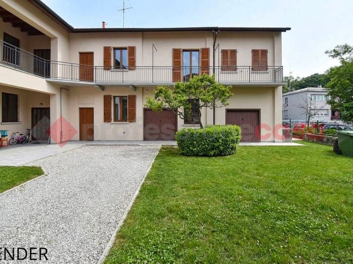 Casa trilocale in vendita in Via Fabio Filzi, Semicentro, Paderno Dugnano