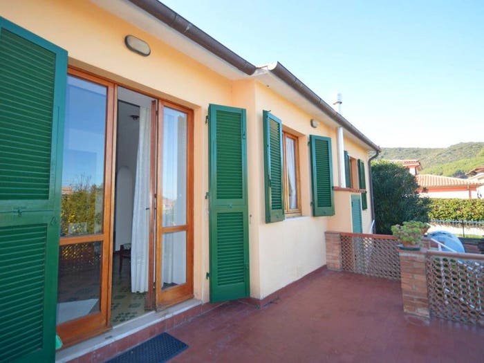 Casa quadrilocale in vendita in Viale Aldo Moro, Centro, Marciana Marina