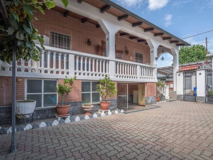 Casa quadrilocale in vendita in Via Pastrengo, Mercato Santa Maria, Moncalieri