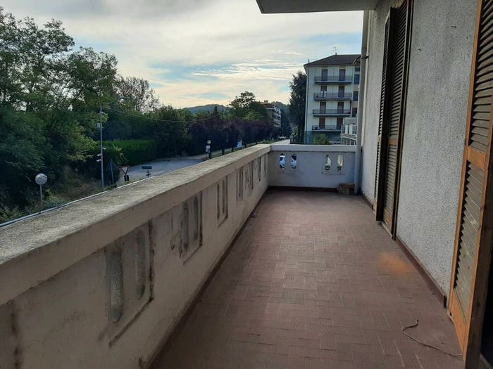 Appartamento trilocale in vendita in Via Acqui, Centro, Visone