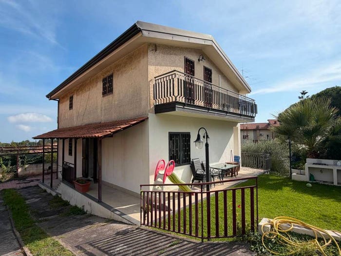 Casa con 5 locali in vendita in Centro, Mascalucia
