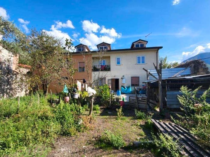Appartamento con 6 locali in vendita in Vicolo Scaramozza, Sala, Serino
