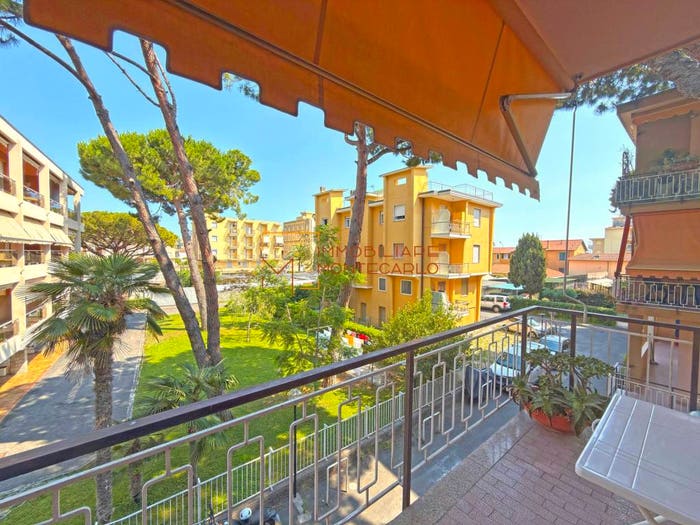 Appartamento trilocale in vendita in Via Milano, Centro, Bordighera