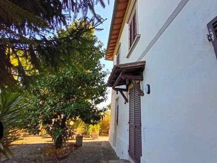 Casa con 6 locali in vendita in Via Giuseppe Garibaldi, Gambassi Terme