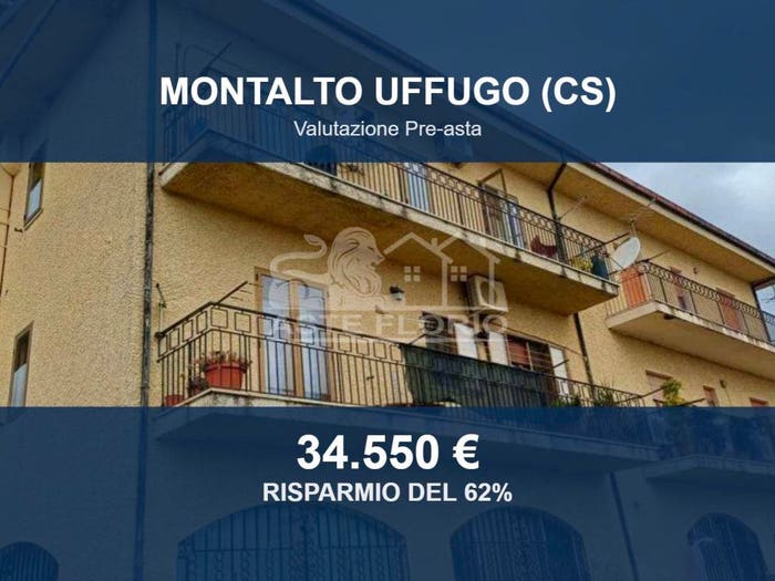 Appartamento con 6 locali in vendita in Via Emilio Cirino snc, Centro, Montalto Uffugo