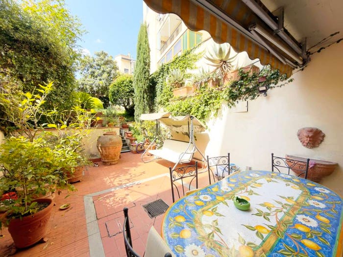 Casa con 6 locali in vendita in Piazza della Vittoria, Leopoldo Vittorio Emanuele Statuto, Firenze