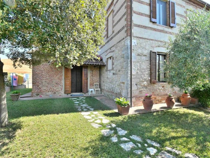 Appartamento con 5 locali in vendita in SP, Castelnuovo Berardenga