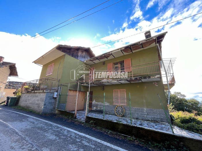 Casa quadrilocale in vendita in Via CASTELNUOVO NIGRA VIA ZERBINI, Centro, Castelnuovo Nigra