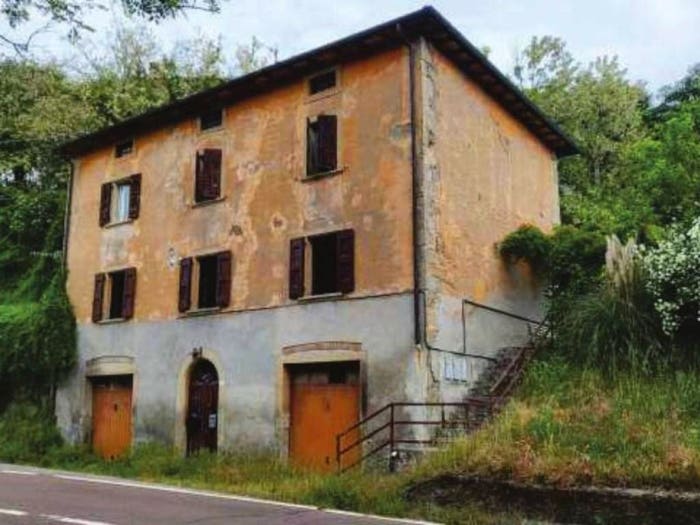 Casa con 6 locali in vendita in Via Arturo Palmieri Riola Vergato BO Italia, Vergato