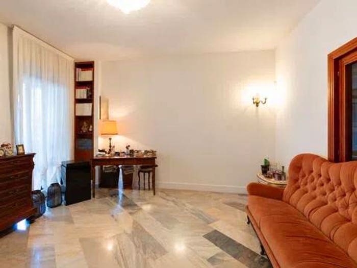 Appartamento trilocale in vendita in Piazza De Angeli Ernesto SNC, De Angeli, Milano