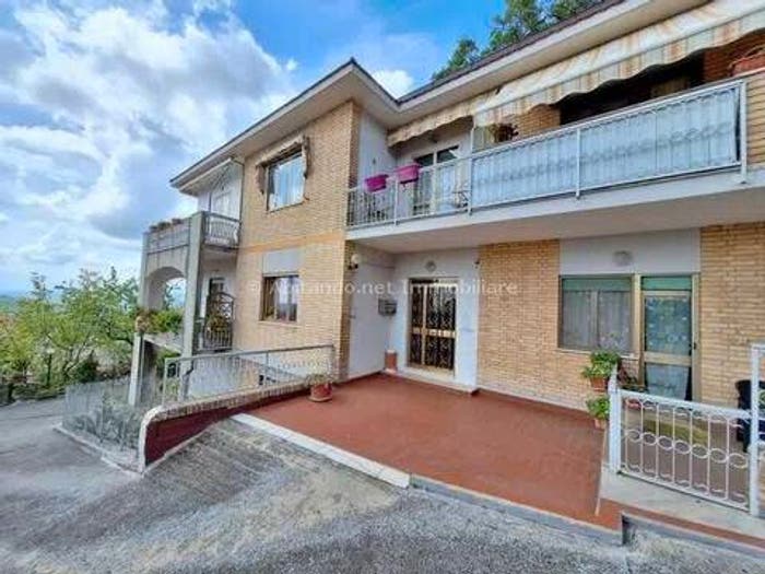Appartamento con 6 locali in vendita in Penne