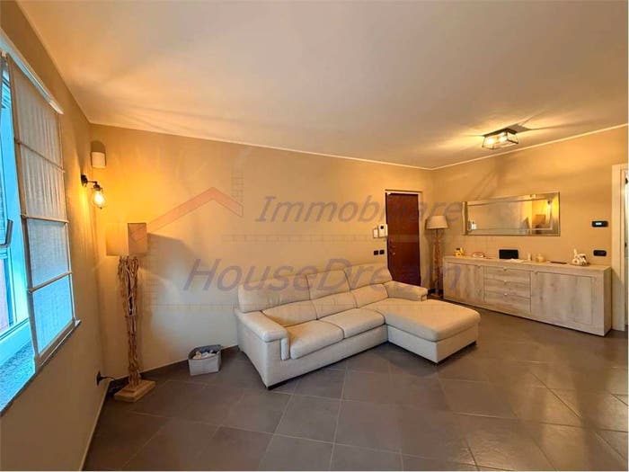 Appartamento quadrilocale in vendita in Centro, Borgo Ticino