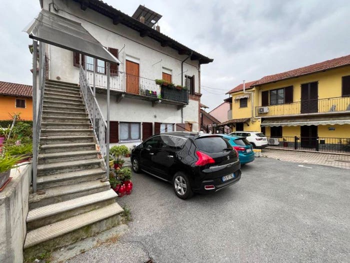 Appartamento bilocale in vendita in Vicolo Avvocato Angonoa, San Bernardo San Giovanni, Carmagnola