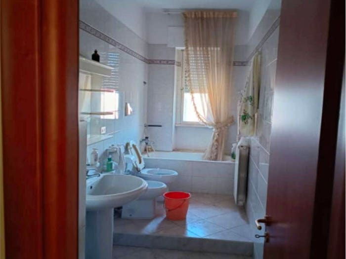 Appartamento con 6 locali in vendita in Via anacreonte, Centro, Bernalda