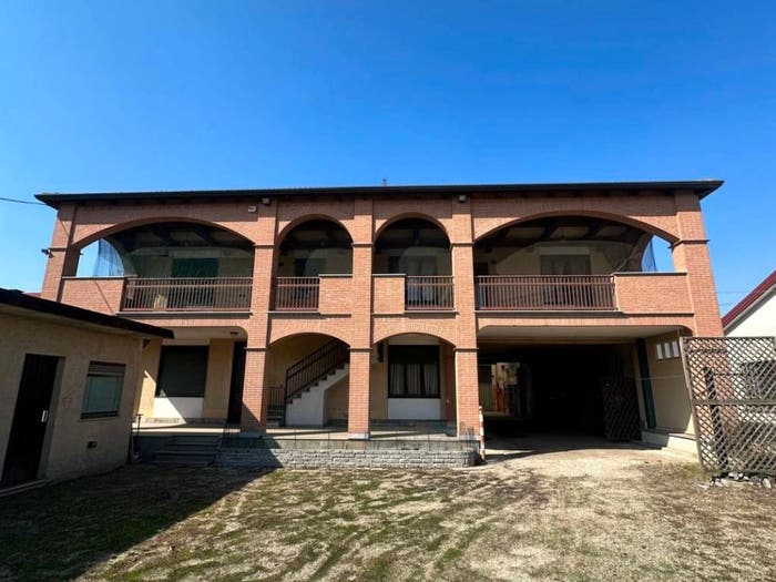 Casa con 6 locali in vendita in Via Moretta, Villanova Solaro
