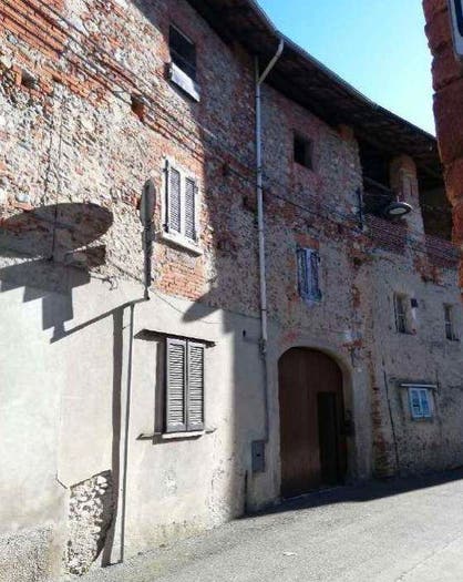 Casa trilocale in vendita in Via San Pietro, Ghemme