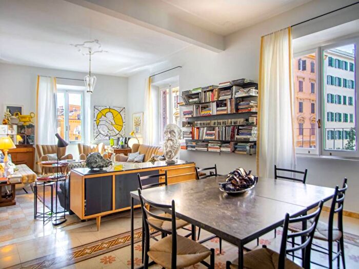 Appartamento con 6 locali in vendita in Via Angelo Poliziano, Colle Oppio, Roma
