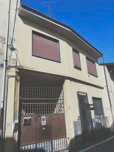 Appartamento in vendita in Via U Foscolo, Centro, Busto Garolfo