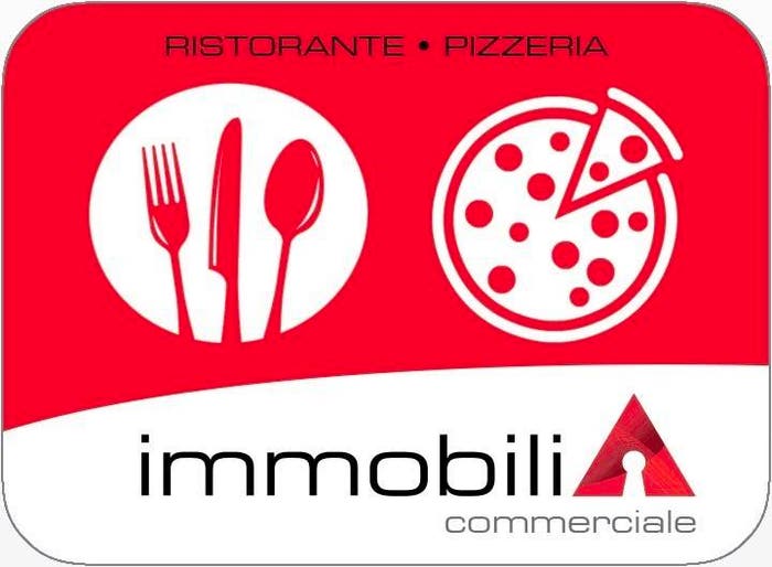 Casa con 6 locali in vendita in Centro, Tradate