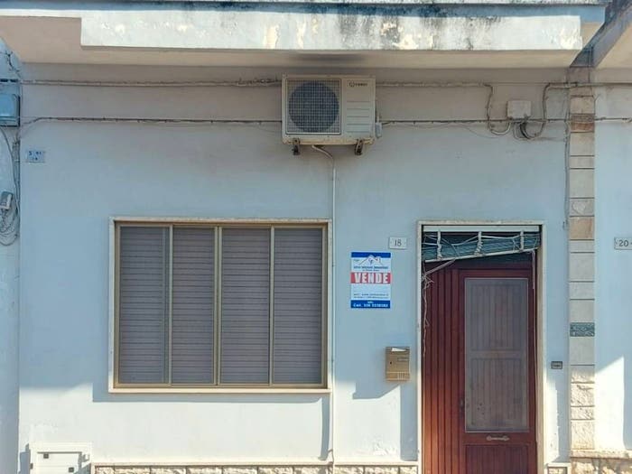 Casa con 5 locali in vendita in Via Coccaluto, Calimera