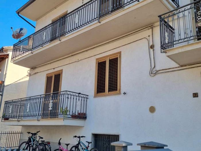 Casa trilocale in vendita in Via Giacomo Matteotti, Tramutola