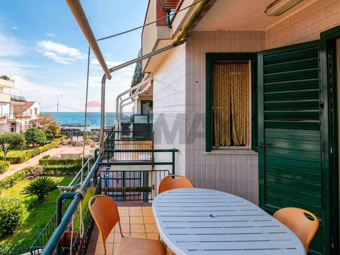 Casa quadrilocale in vendita in Via Spiaggia, Centro, Mascali