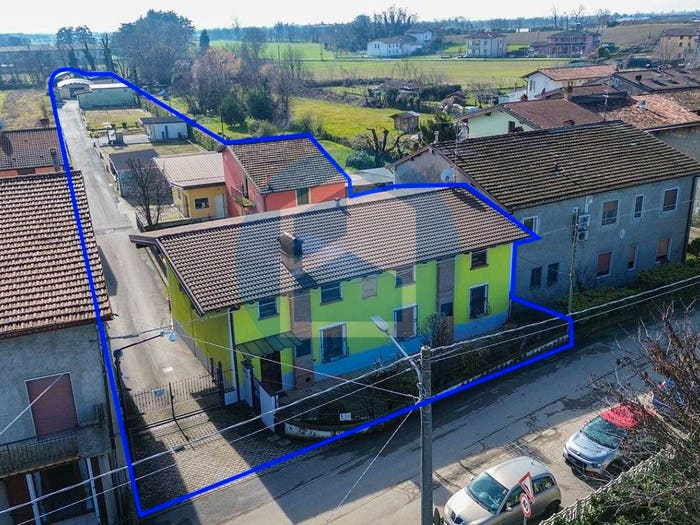 Casa con 6 locali in vendita in Via Regina Elena, Costa Barco, Cazzago San Martino