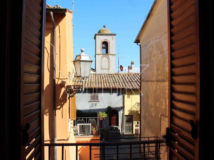 Casa quadrilocale in vendita in via Savoia, Tessennano