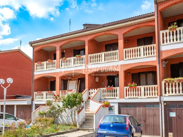 Casa con 6 locali in vendita in Via Marocchi, Marocchi, Poirino
