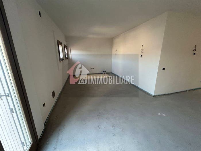 Appartamento con 5 locali in vendita in via gonzaga, Centro, Rivarolo Mantovano