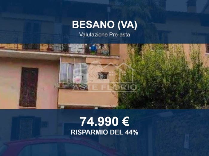 Appartamento con 6 locali in vendita in Via Rinaldi Gio Batta, Besano