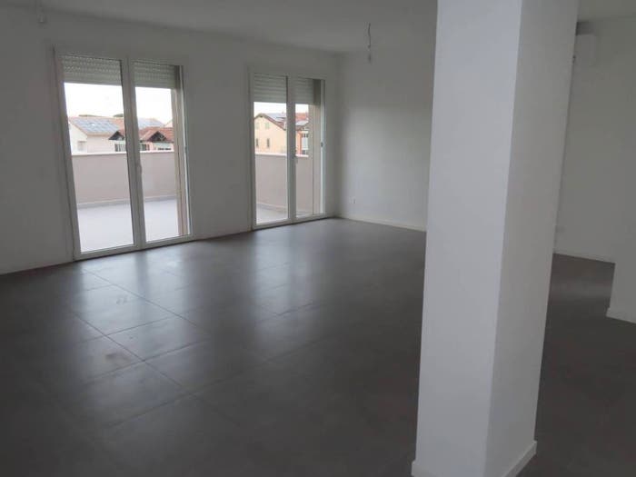 Casa con 5 locali in vendita in Via del Pino, Ponte Nuovo Madonna dell'Albero, Ravenna