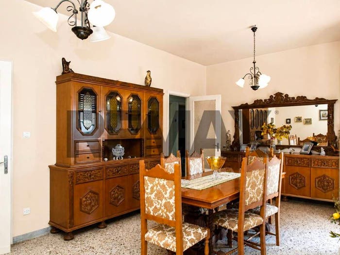 Appartamento con 6 locali in vendita in Via Arnaldo Cantani, San Giovanni Tupparello, Acireale