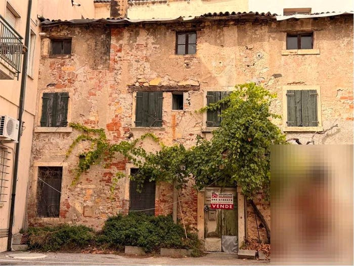 Casa con 6 locali in vendita in Centro, Monteforte d'Alpone