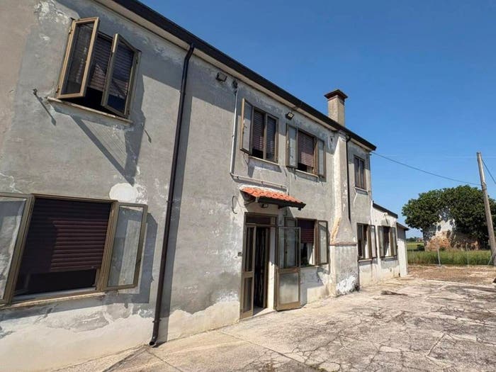 Casa con 5 locali in vendita in BOTTRIGHE Località Goresina Inferiore, Adria