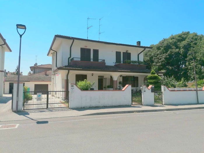 Casa quadrilocale in vendita in Via Bruno Buozzi, Massa Fiscaglia, Fiscaglia