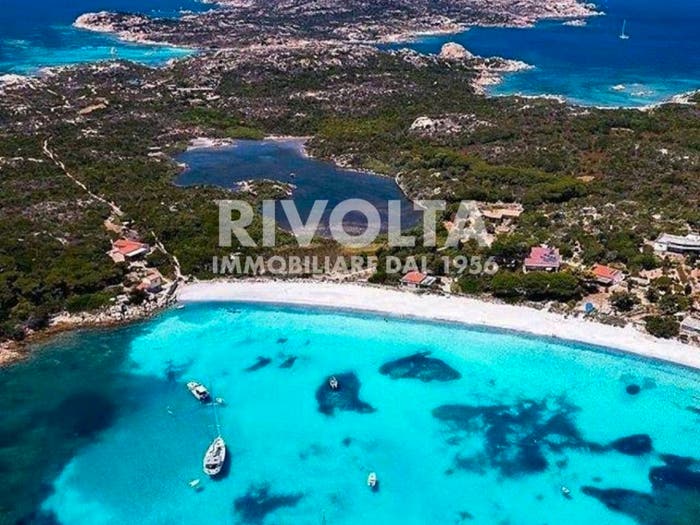 Casa con 5 locali in vendita in Via Santa Maria, La Maddalena