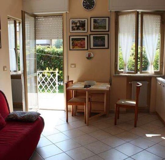 Appartamento quadrilocale in vendita in Via San Leonardo, Marina di Massa Centro, Massa