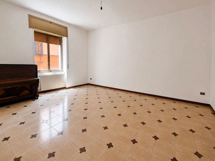 Appartamento trilocale in vendita in Via Stella, Sanità, Napoli