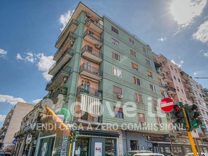 Appartamento quadrilocale in vendita in Viale Magna Grecia, Solito Corvisea, Taranto