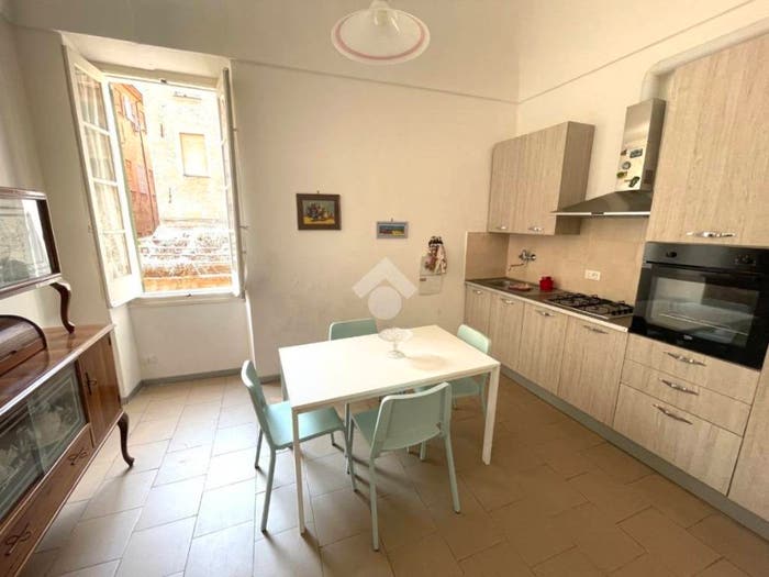 Appartamento quadrilocale in vendita in Via giacomo agnesi, Oneglia, Imperia
