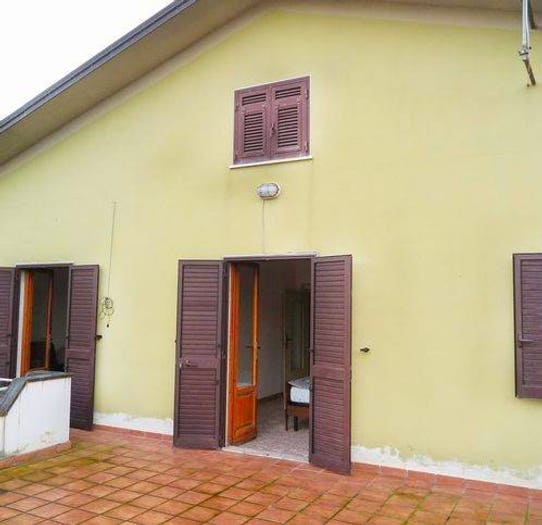 Casa con 5 locali in vendita in Casola in Lunigiana