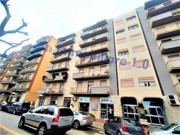 Appartamento con 6 locali in vendita in Viale Europa, Semicentro, Alcamo